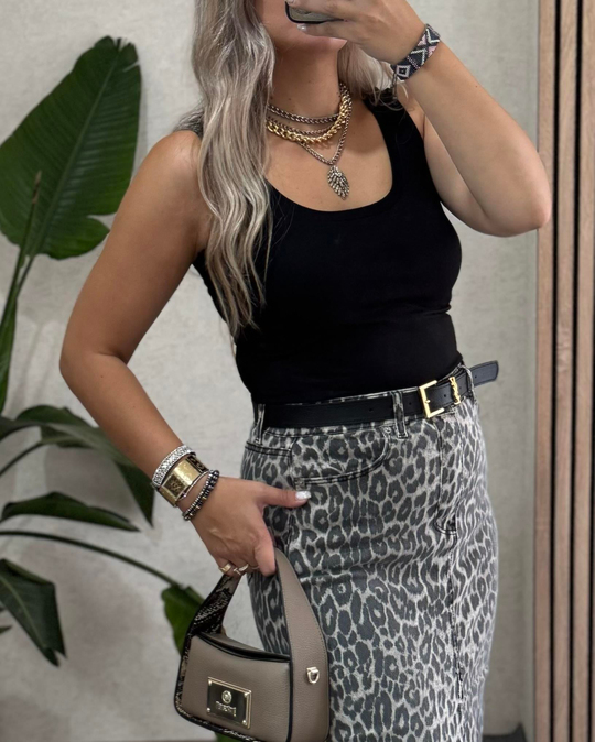 BLUZ /BODYSiyah oval yaka kolsuz uzun body
