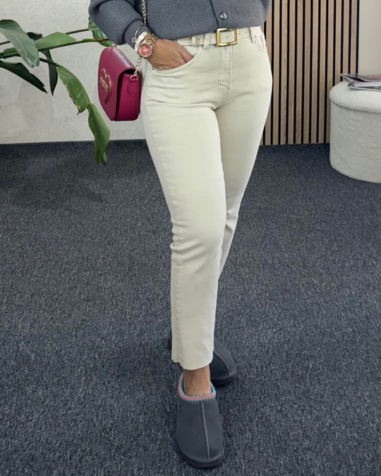 JEANKrem Orjinal Marka Etiketli Yüksek bel Vücudu toparlayan full likralı Boyfit jean Pantolon