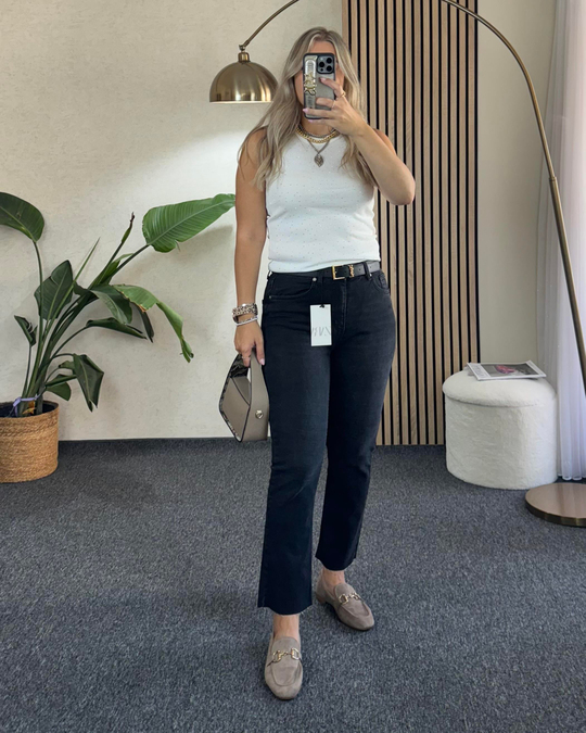JEANSiyah Orjinal Marka Etiketli Yüksek bel Vücudu toparlayan full likralı Boyfit jean Pantolon