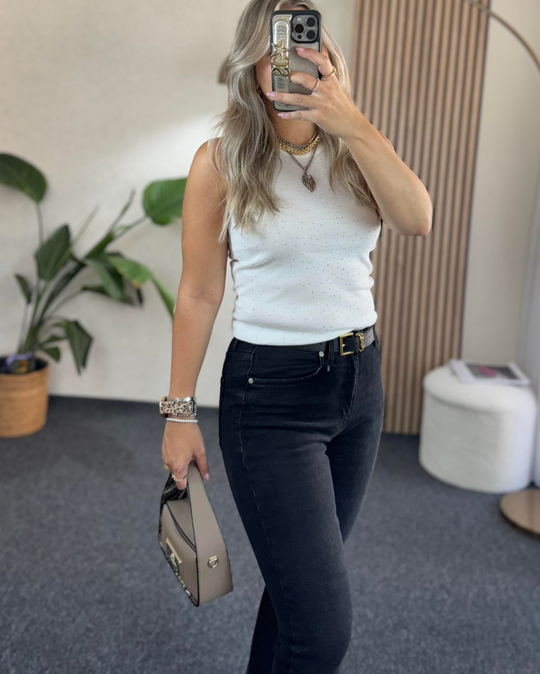 JEANSiyah Orjinal Marka Etiketli Yüksek bel Vücudu toparlayan full likralı Boyfit jean Pantolon