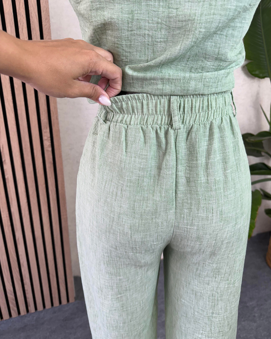 TAKIMFıstık yeşili keten yelek-pantolon takımı