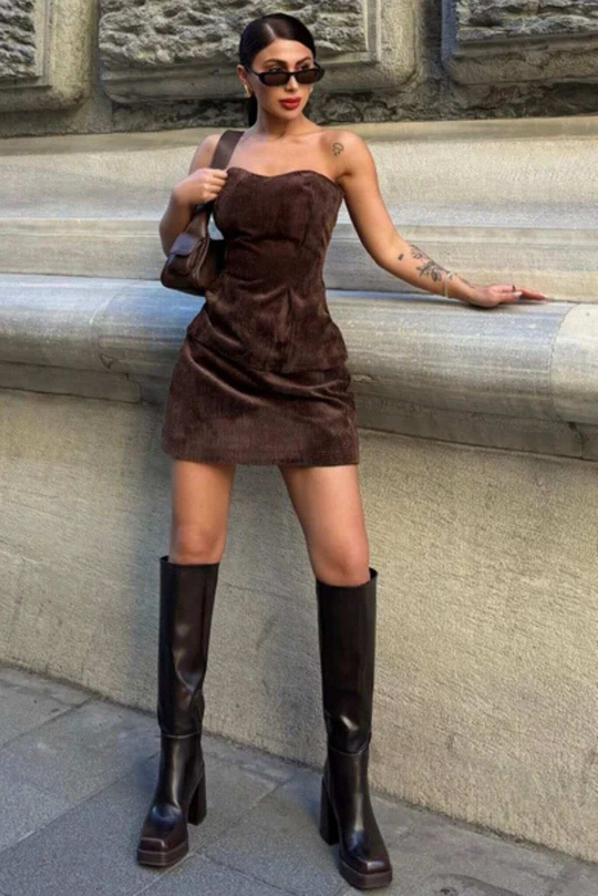 How to Style a Velvet Dress? - Sobe Istanbul