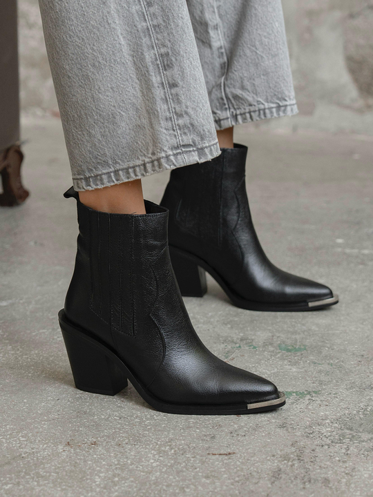 Asron Siyah Hakiki Deri Kadın Bot