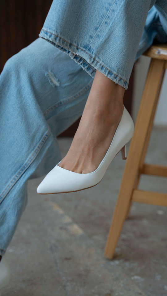 Nell Beyaz Deri   Stiletto