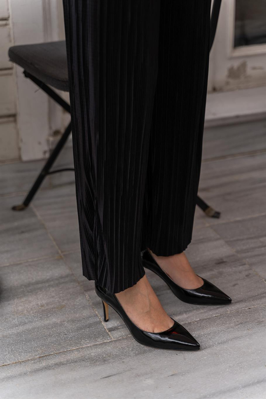 Paprica Siyah Rugan Hakiki Deri Kadın Stiletto
