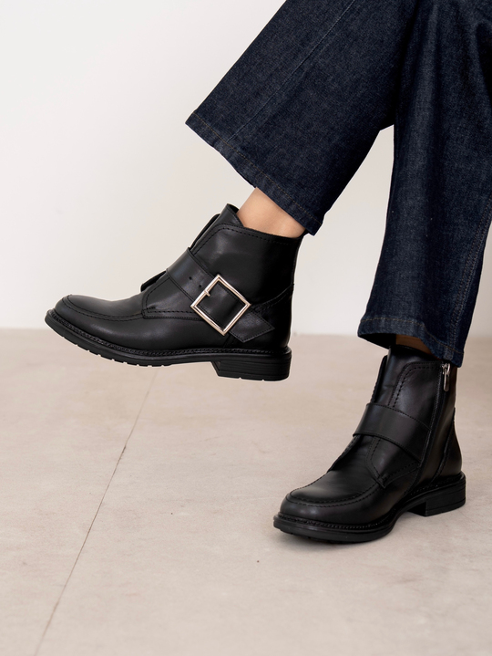 Sorella Siyah Hakiki Deri Kadın Bot