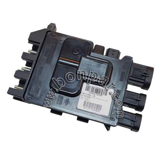 243501820R Renault Trafic 3, Vivaro Enerji Dağıtım Modülü Sigorta Kutusu (rps916)