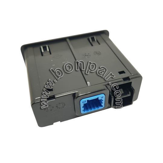 280238265R Renault Megane 4, Talisman, Koleos Carplay Uyumlu Usb Portu Orijinal Aksesuar Prizi (rps5839)