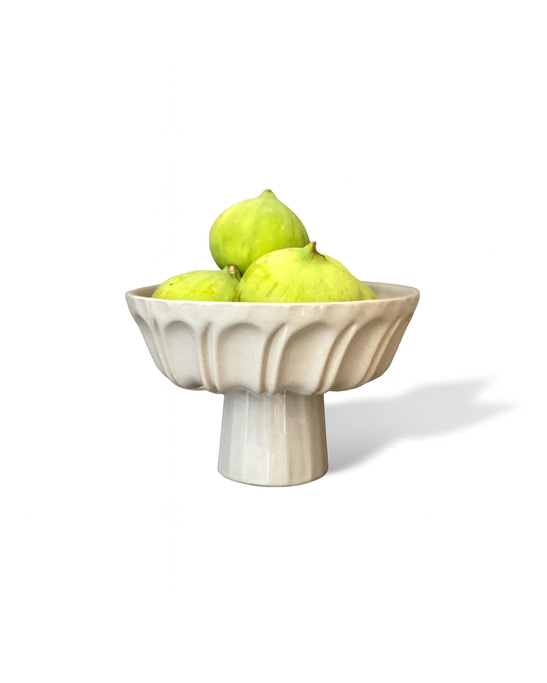 Daisy Pedestal Serving Dish