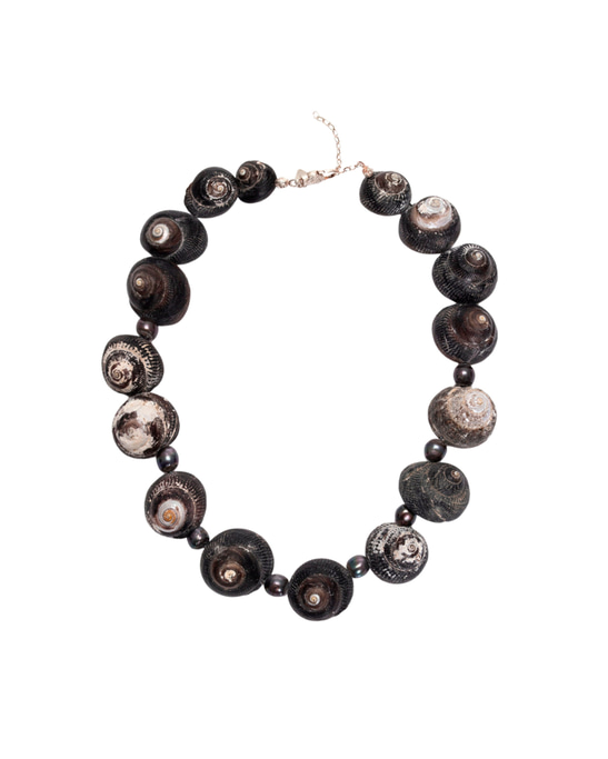 Tannisea Neckpiece