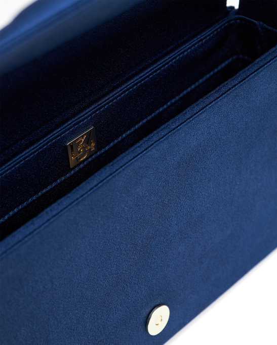 Chester Bag in Navy