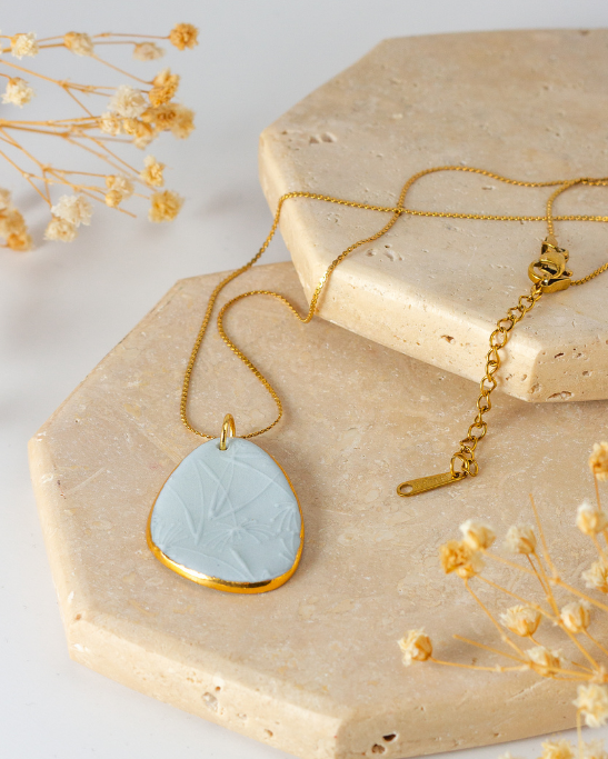 Dandelion Gleam Necklaces - Sky Blue