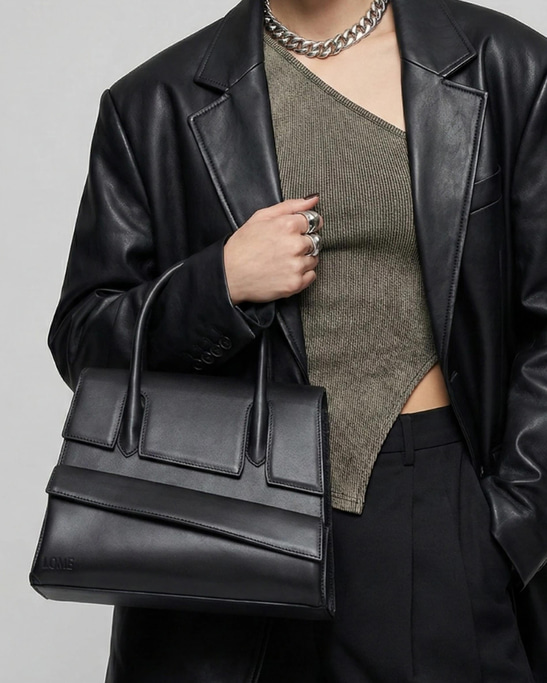 Duet 30 Classic Black Bag