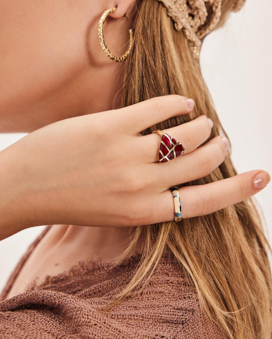 Eva Dark Red Ring