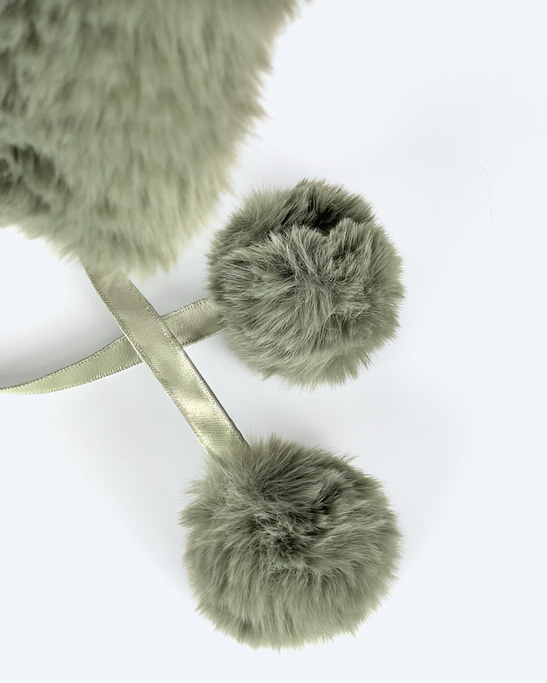Fluffy Bonnet in Green