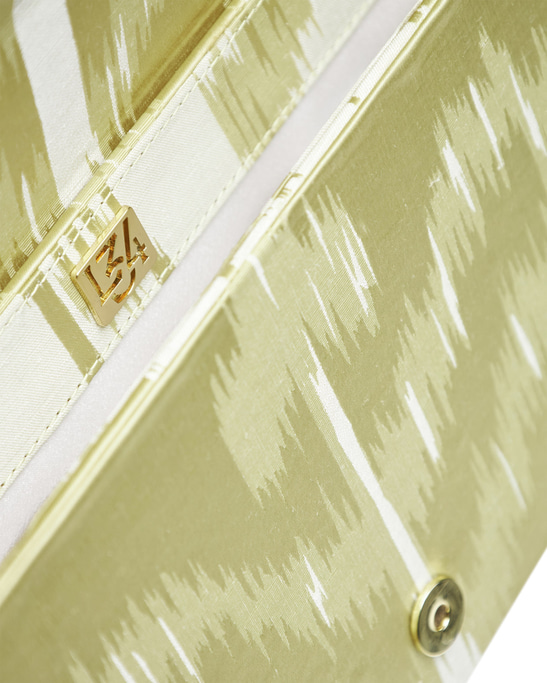 Ikat Clutch