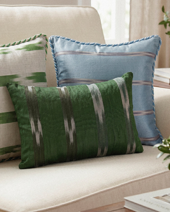 Kutnu Lumba Pillow