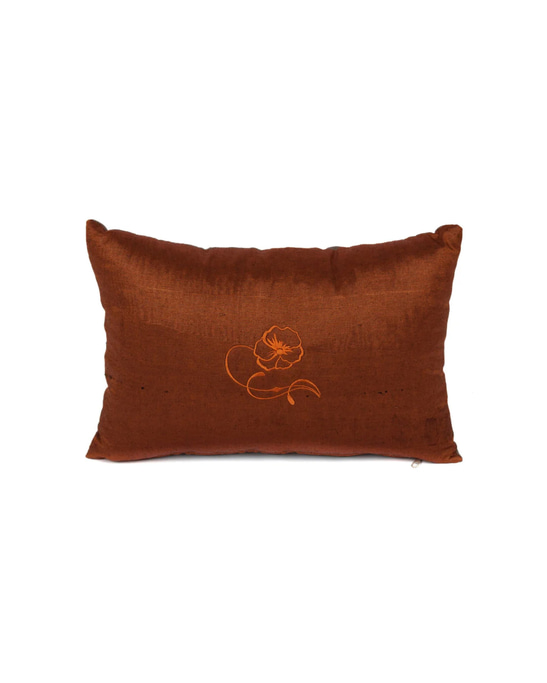Kutnu Lumba Pillow