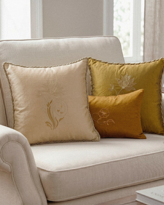 Kutnu Pillow