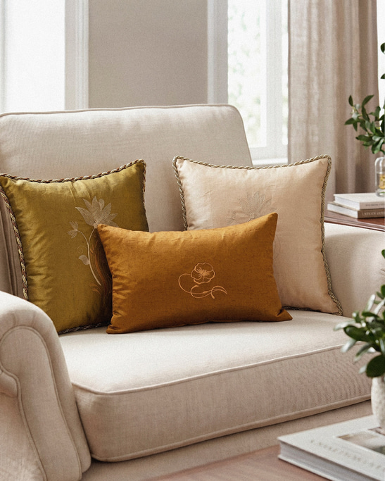 Kutnu Pillow