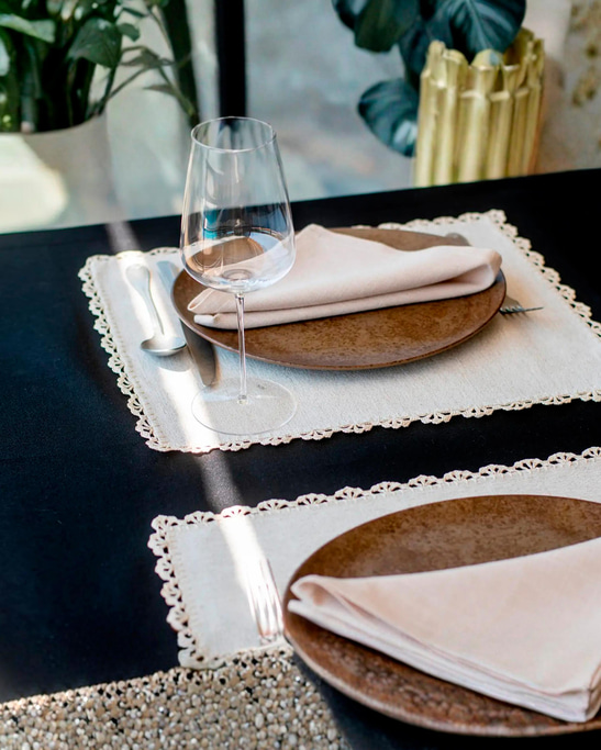 Lacewood Placemat Set