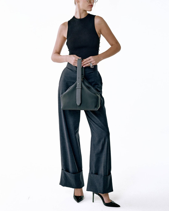 Lomera 30 Black Bag