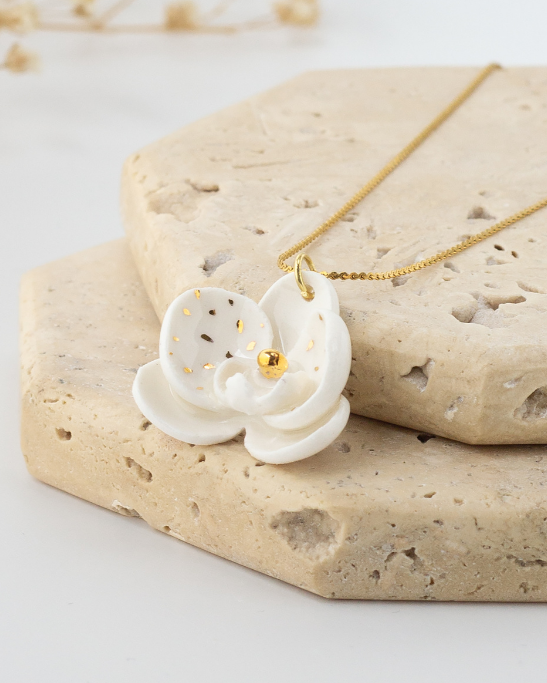 Orchid Mini Porcelain Necklace - White