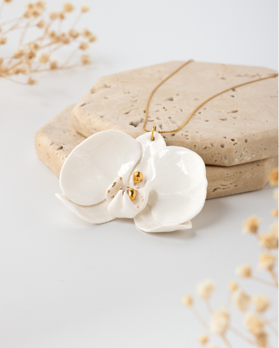 Orchid Porcelain Necklace - White
