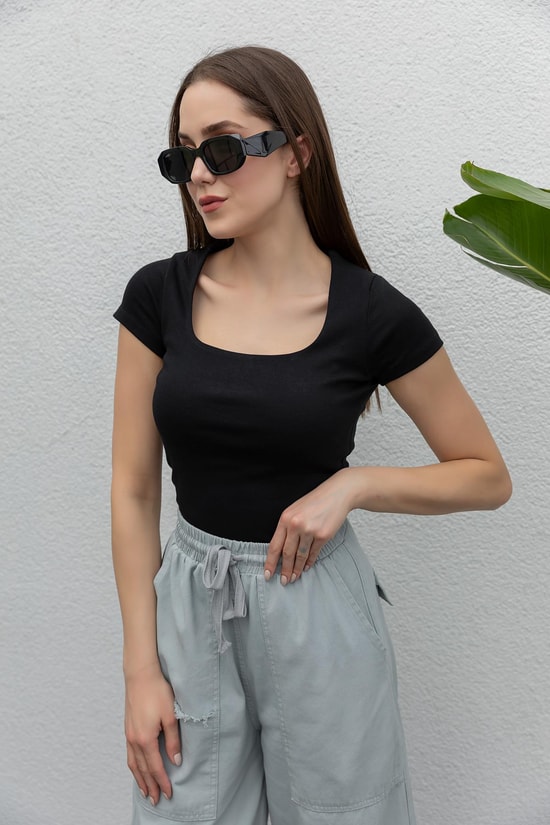 Black T-Shirt