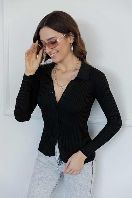 Black Knitwear