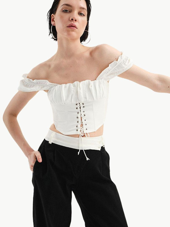 24SS109010 TW3-675 KOL DETAYLI BÜGÜLÜ BÜSTİYER Kategorisiz Modelleri