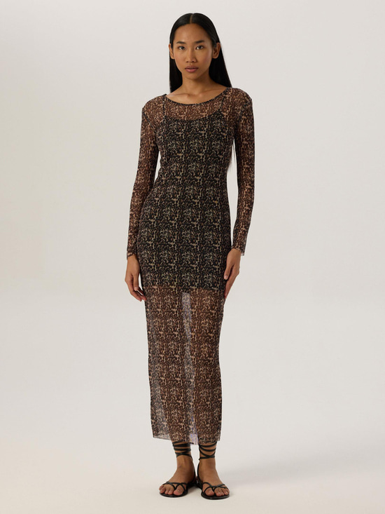 24SS111009 GENİŞ BİSİKLET YAKA RAHAT KESİM DESENLİ ELBİSE Kategorisiz Modelleri