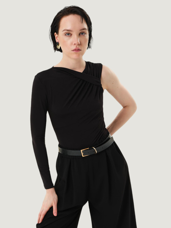 Tek Kol Yaka Detaylı Çıtçıtlı Body - Siyah Body Modelleri