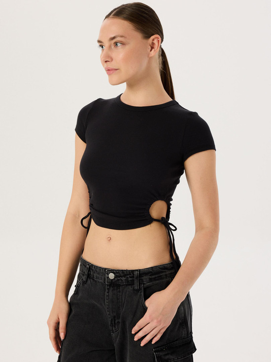 Yanları Büzgü Detaylı Kısa Kollu Body - Siyah Body Modelleri