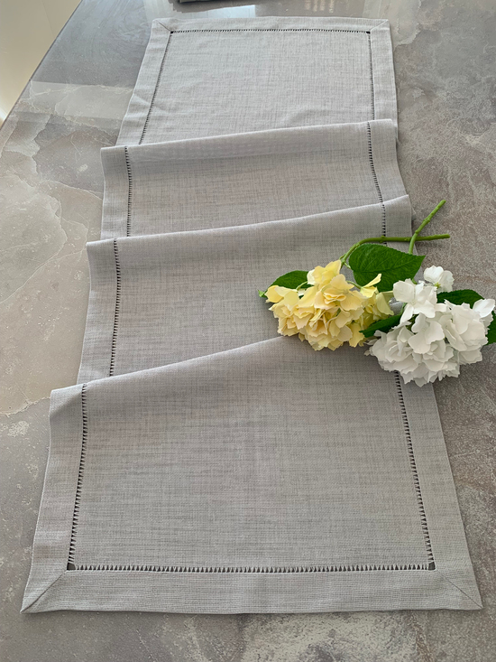 Ajur Detaylı Linen Kumaş Runner Açık Gri