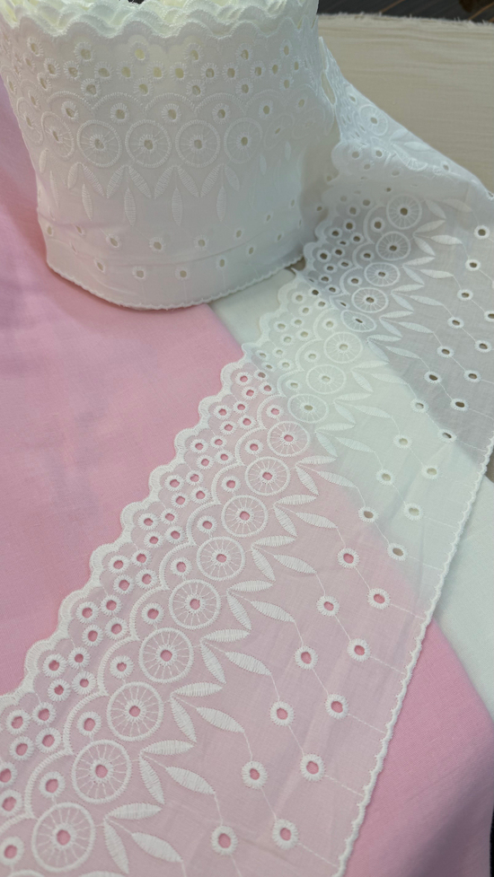 15 Cm Genişlikli Daire Desenli 107 Numaralı Fisto Uç Kırık Beyaz