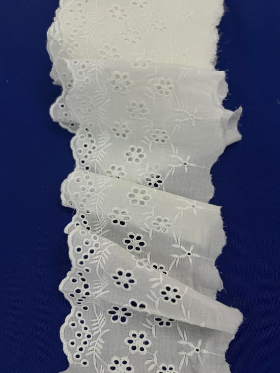 Su Yolu Bahçe Desen 16 Cm Genişlikli Fisto Uç Beyaz