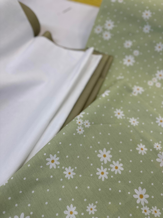 Country Papatya Desen Akfil Kumaş D80600 Adaçayı Yeşili
