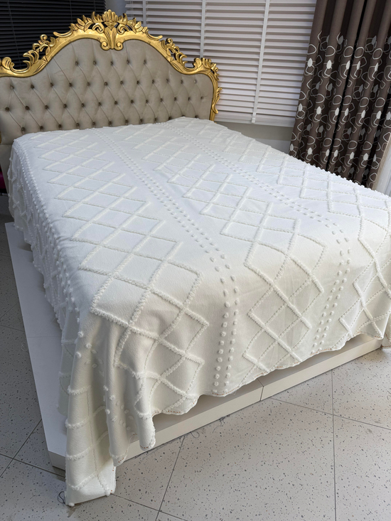 Puanlı Kilim Desen Etuval Limi Pike Krem