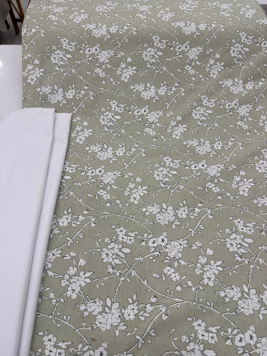 Bahar Dalı Desen Akfil Kumaş D80700 Yeşil Zemin Beyaz