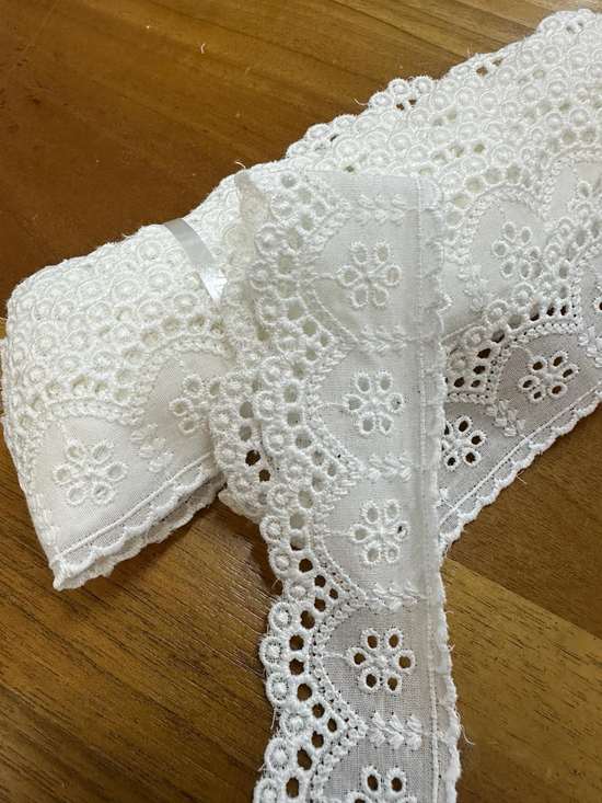10 Numaralı Tekli Papatya Desen Fisto Güpür Top Krem