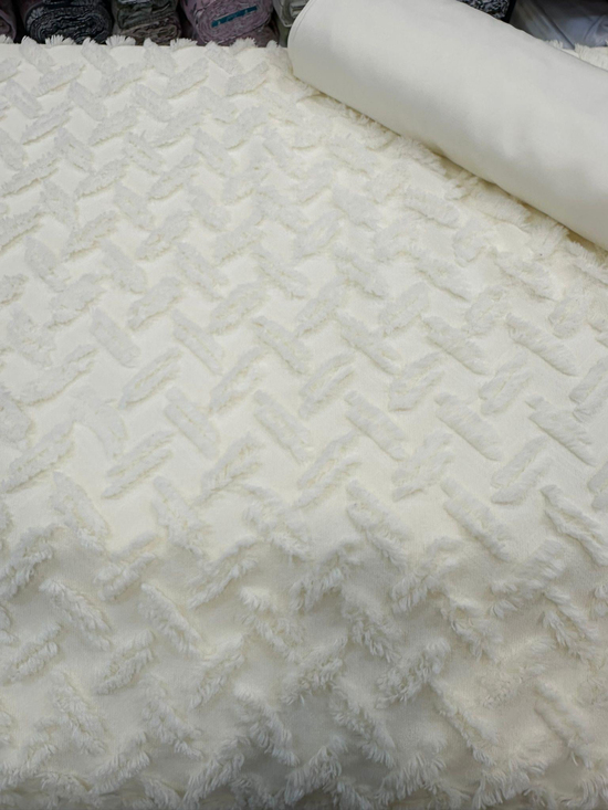 Kesik Zigzag Püskül Desen Etuval Limi Pike Krem