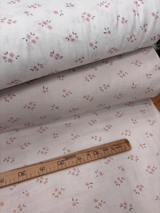 Somon Peony Üçlü Çiçek Desenli Çift Katlı Müslin Pamuk Kumaş