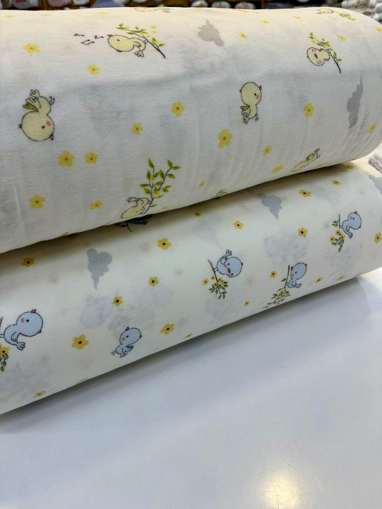 Papatya Detaylı Mavi  Minik Kuş Desenli Pazen D6425