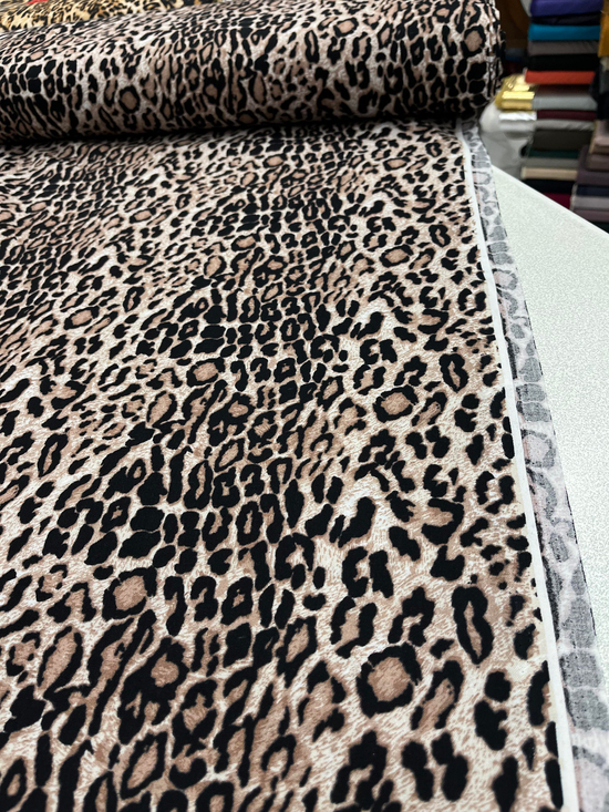 Klasik Leopar Desenli Çift En Viskon D6090