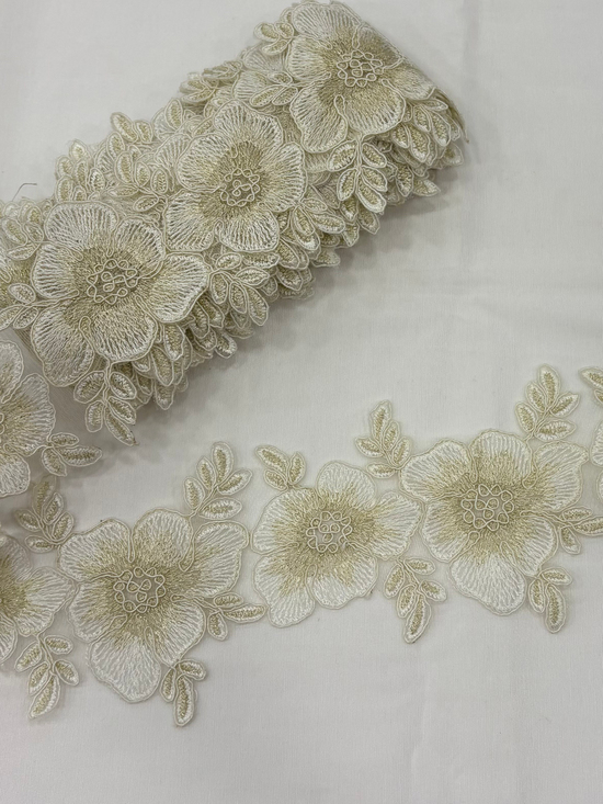 Papatya Detaylı D1750 Desen Fransız Güpürü (1 top) Krem