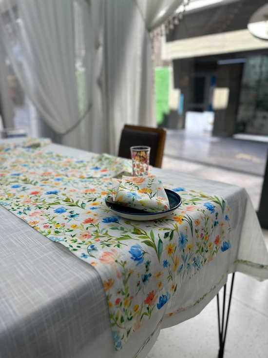 Pastel Kır Çiçekleri Desenli 12 Kişilik Servis Seti