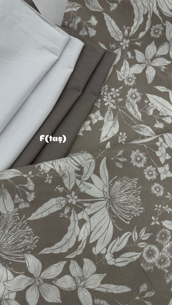İri Çiçekler Desen Akfil Kumaş D80850 Taş Rengi Beyaz