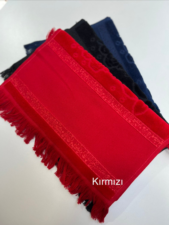 Etamin Boşluklu, Püsküllü Kadife Mutfak Havlusu Kırmızı