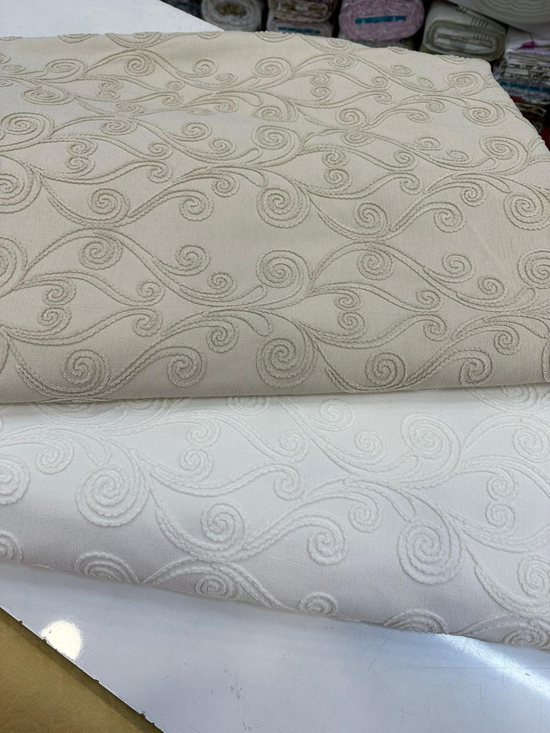 Sarmal Vazo Desen Kadife Nakış Detaylı Pike (Hera Pike) Kapuçino